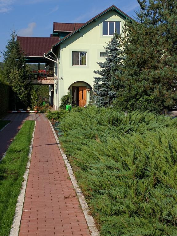 Casa Cu Pauni Hotel Maracineni Екстериор снимка