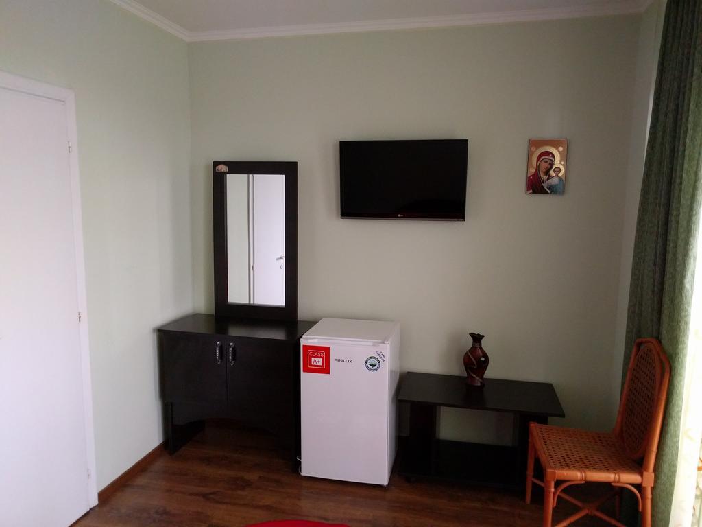 Casa Cu Pauni Hotel Maracineni Екстериор снимка