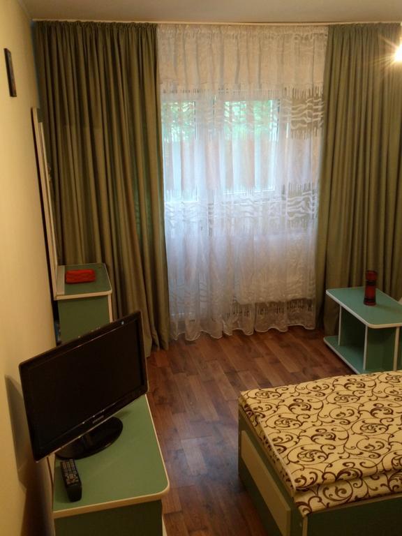 Casa Cu Pauni Hotel Maracineni Екстериор снимка