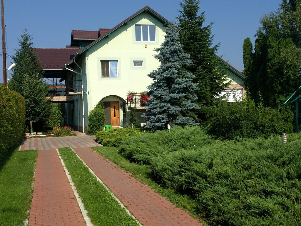 Casa Cu Pauni Hotel Maracineni Екстериор снимка